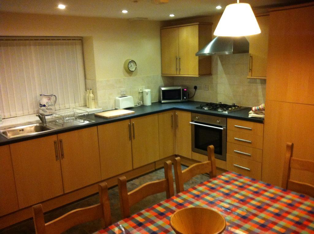 Pay2Stay Chester Dış mekan fotoğraf